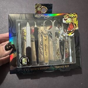 Ed Hardy Men's Travel grooming kit BNIP